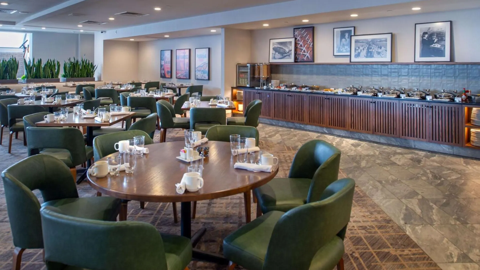 Hilton St. Louis Airport Hotel Woodson Terrace 3*,